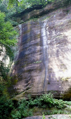 Cliffs of Cedar Falls Ravine 